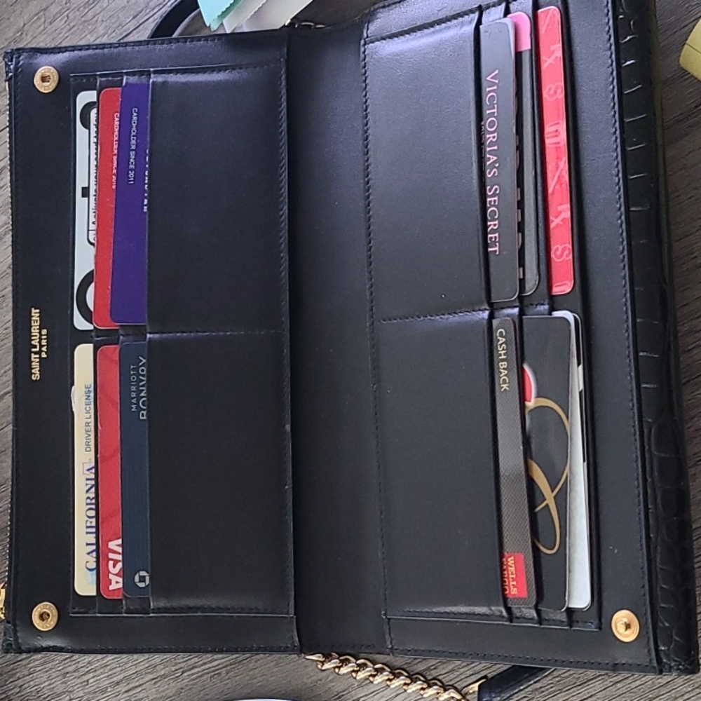 YSL wallet with added chains - Picture 12 of 15